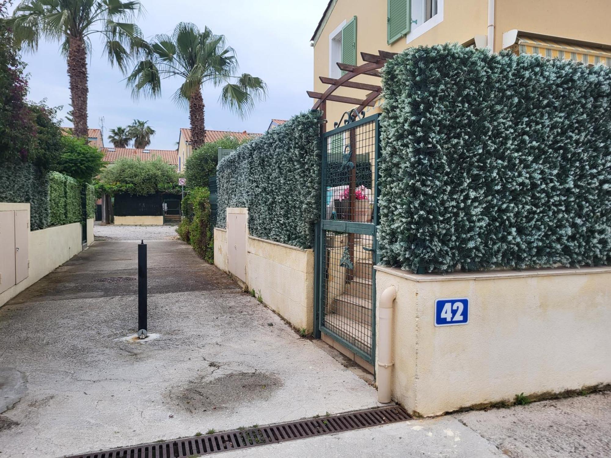 Mazet Climatise Rdj Plages Parking Wifi Gratuit ラ・ロンド・レ・モール エクステリア 写真